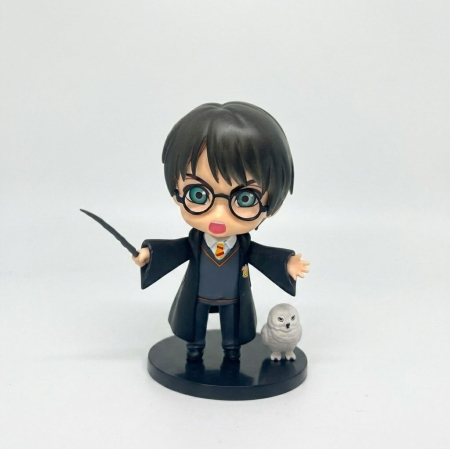Harry Potter with white snowy owl mini action figure 